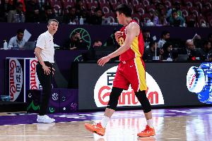 媒体人：本土教练员和队员交心是优势 郭士强的轮换&amp;防守几乎满分